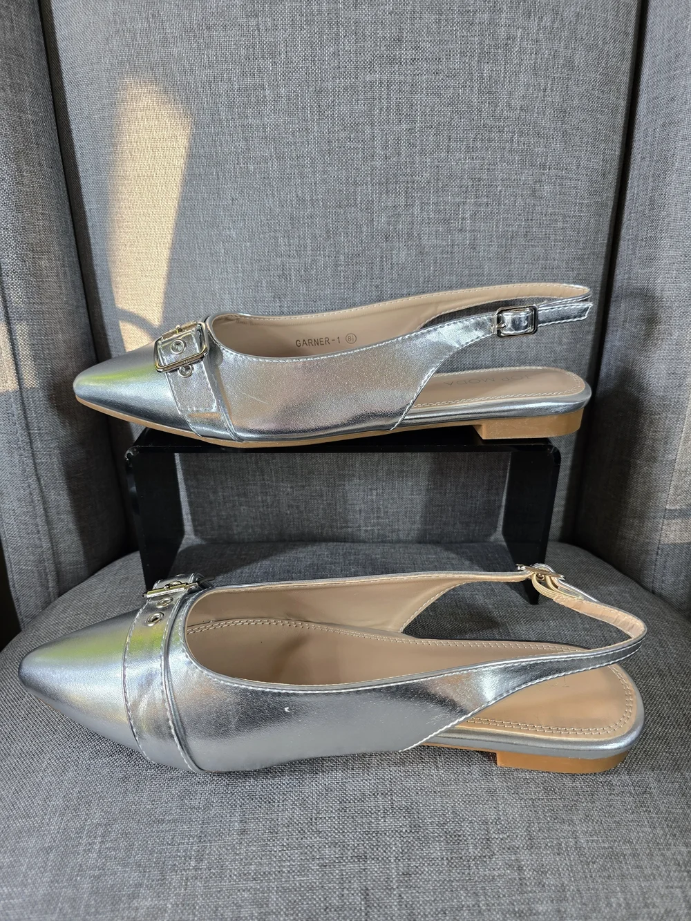TOP Moda 'Garner' Metallic Silver Buckle Slingback Flats